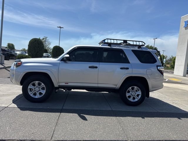 Used 2016 Classic Silver Metallic Toyota SR5 4X4 image 11