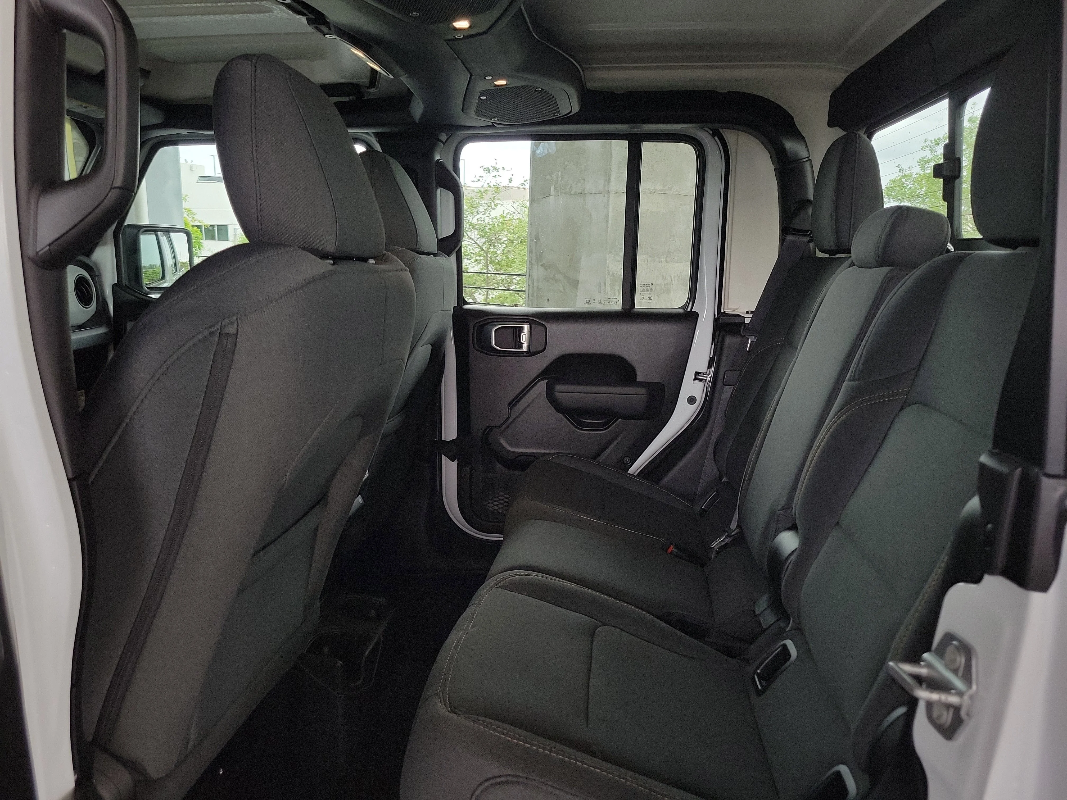 New 2026 Bright White Clear-Coat Exterior Paint Jeep Sport image 8