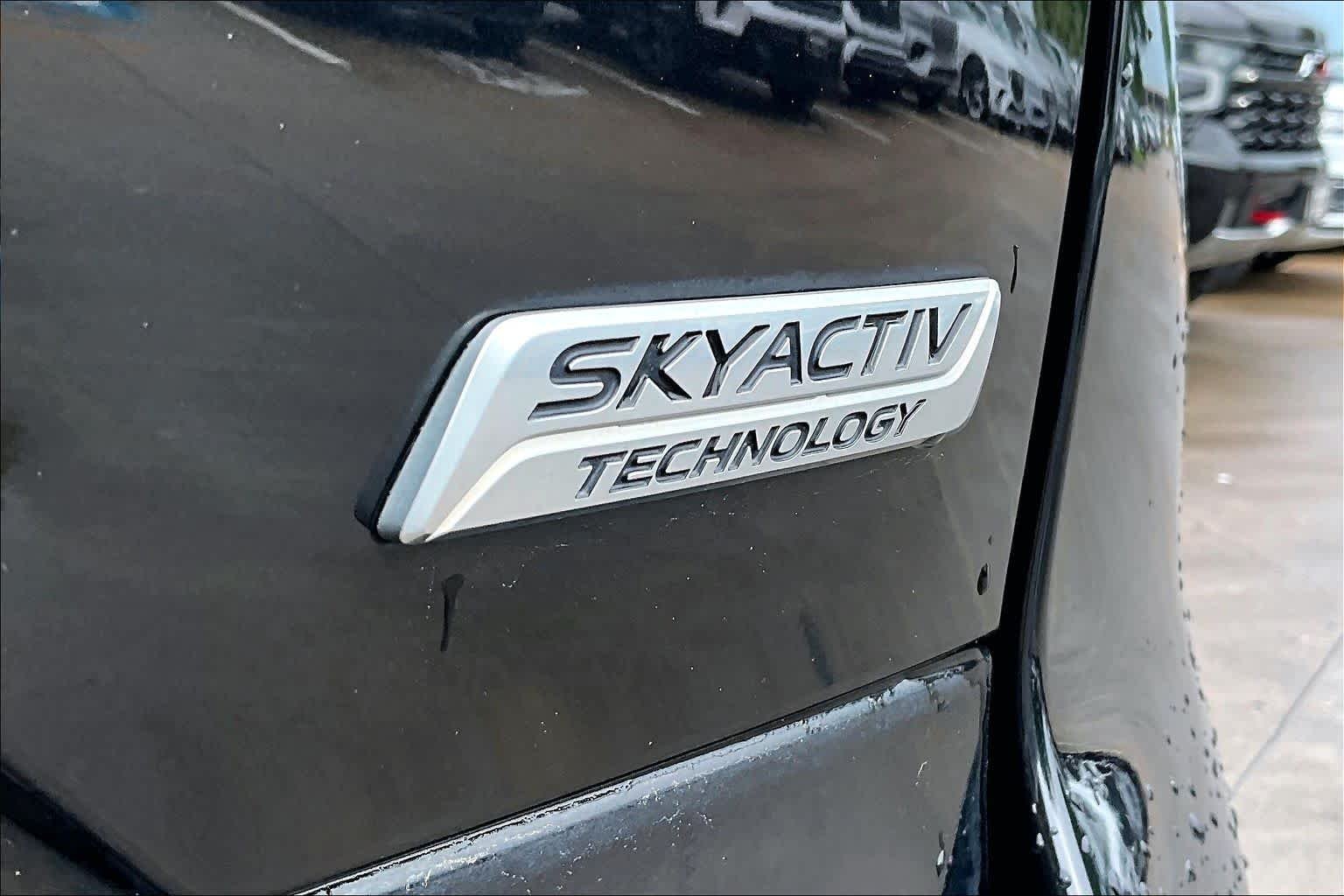 Used 2018 Jet Black Mica Mazda Grand Touring image 29