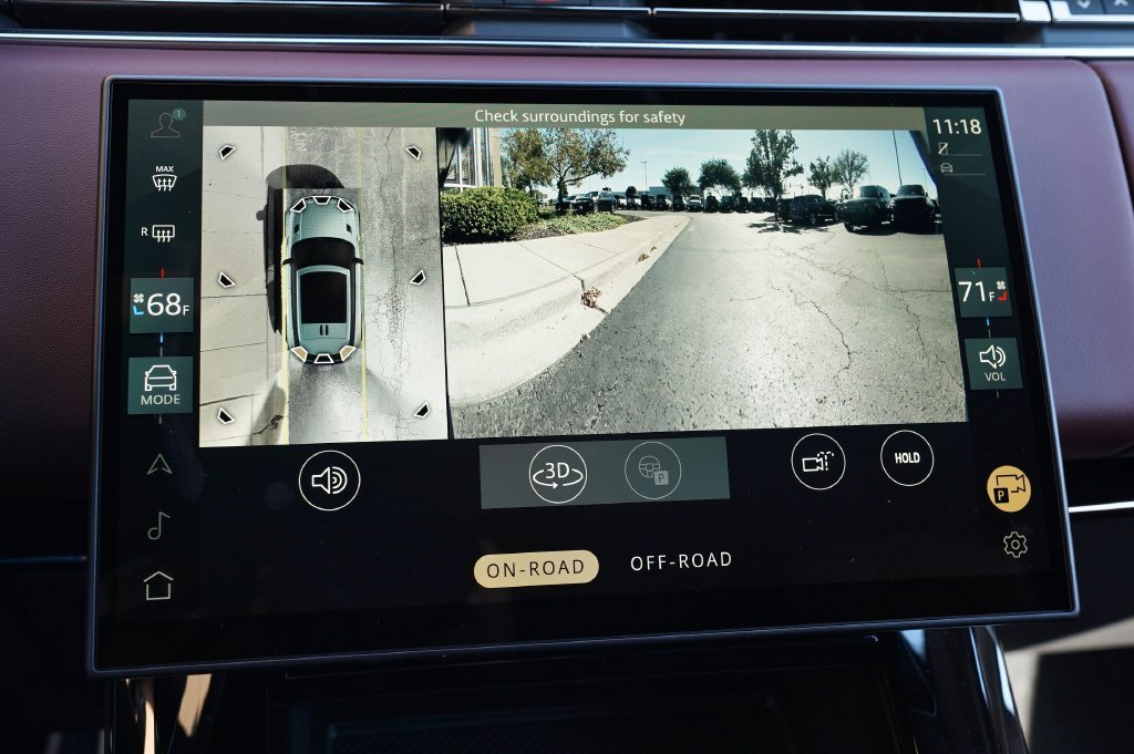 New 2027 Santorini Black Land Rover Dynamic SE image 25