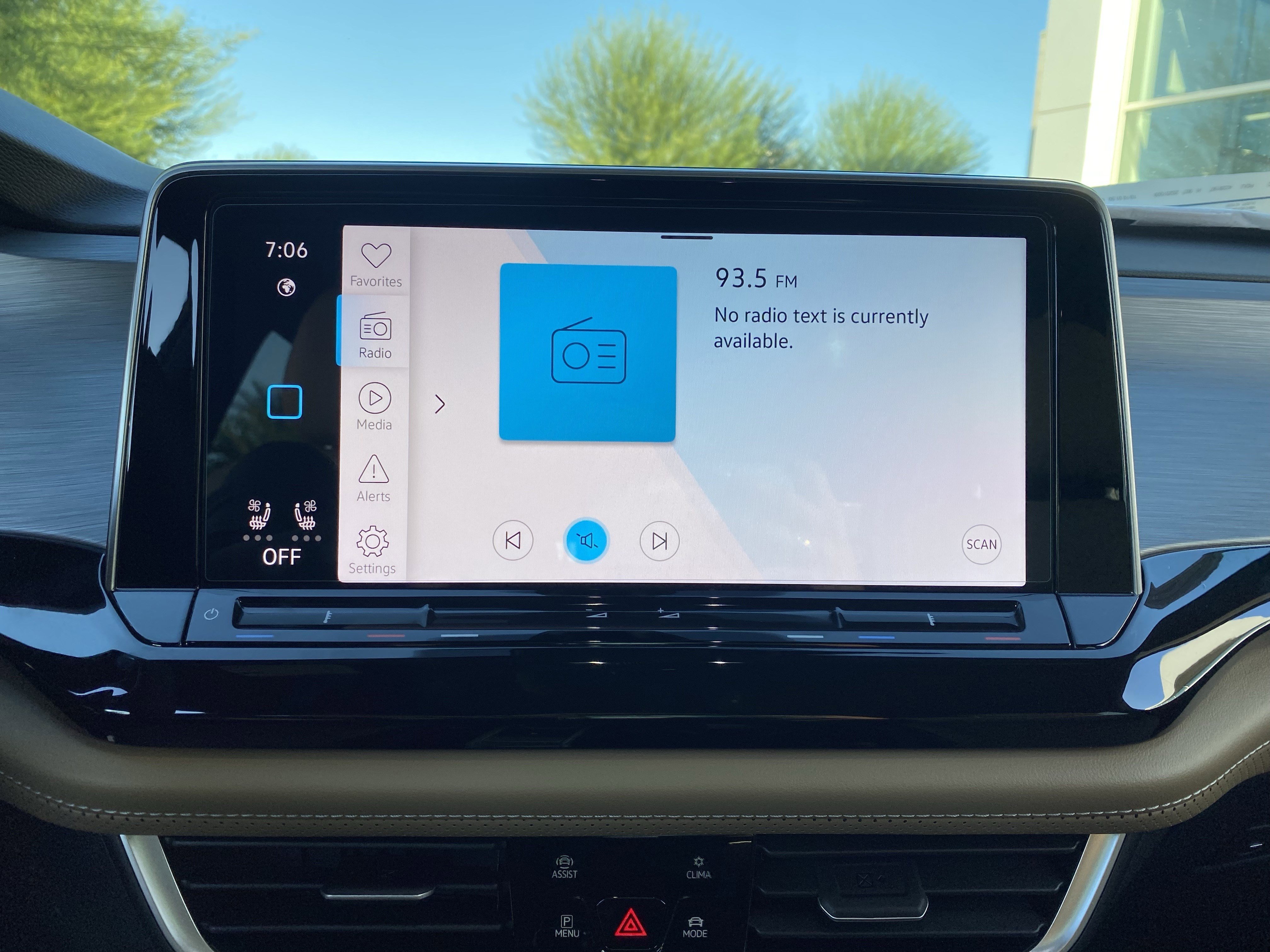 2026 Volkswagen Atlas Cross Sport SE w/Tech - Photo 18