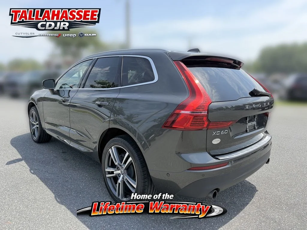 Used 2018 Gray Metallic Volvo T5 Momentum image 8