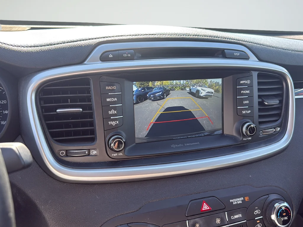 Used 2017 Silver Kia LX image 14