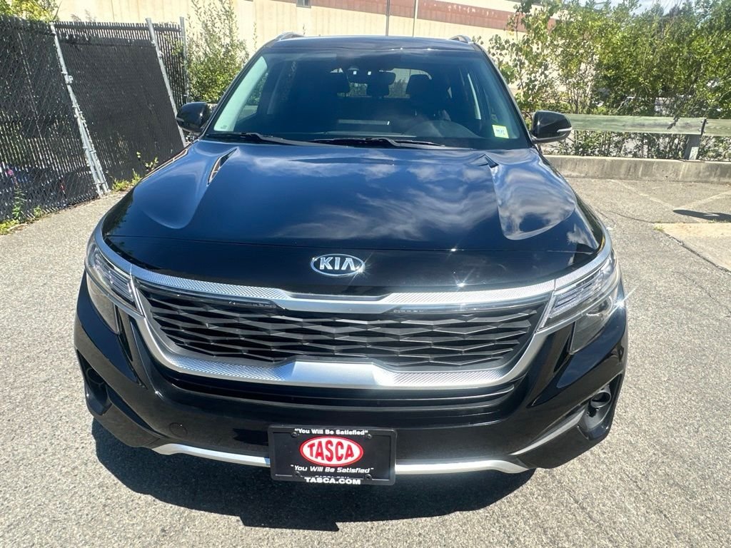 Used 2021 Black Kia EX image 7