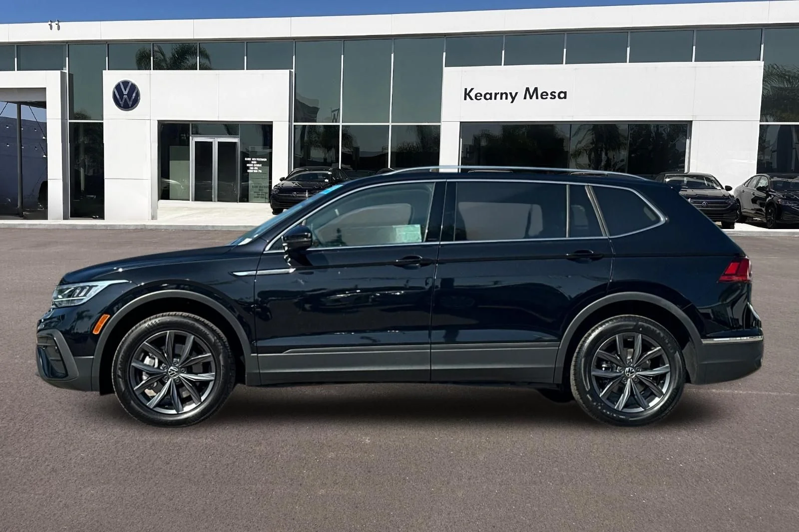 Certified Used 2023 Black Volkswagen 2.0T SE image 7