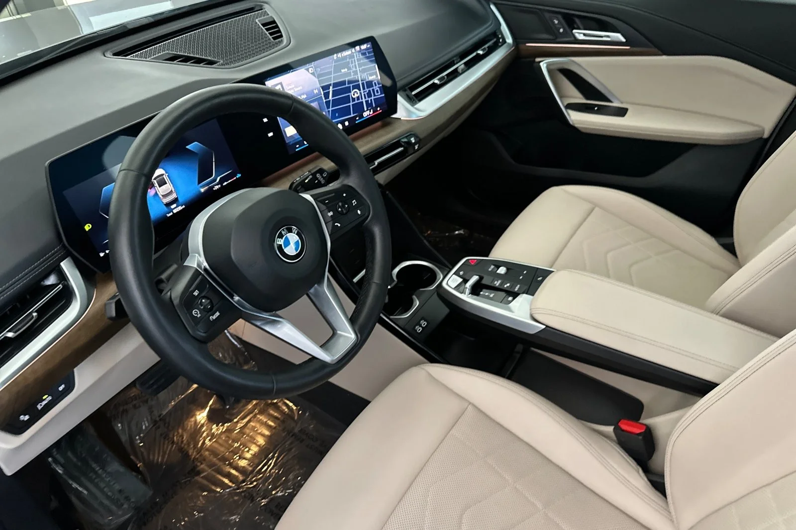 2025 BMW X1 28i - Photo 9