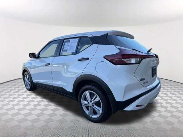 Used 2025 White Nissan S image 7