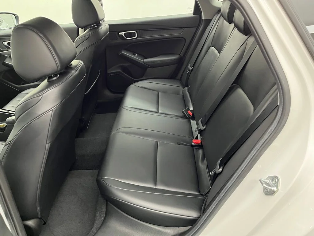 Used 2023 White Acura Base image 37