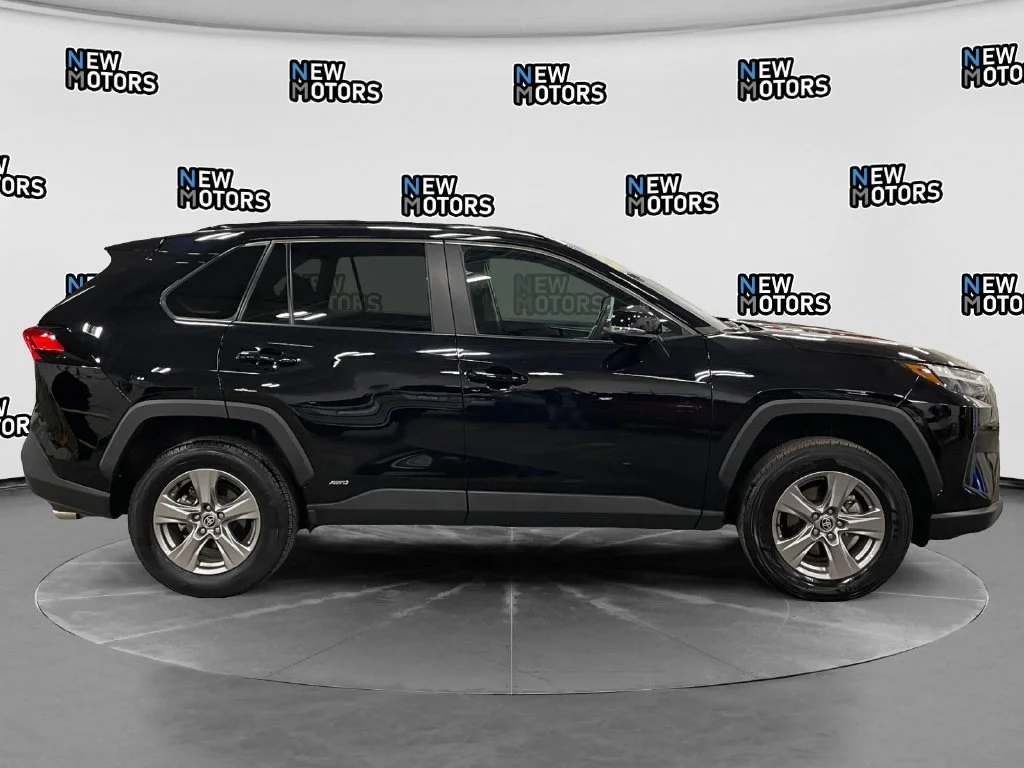Used 2025 Midnight Black Metallic Toyota XLE image 6