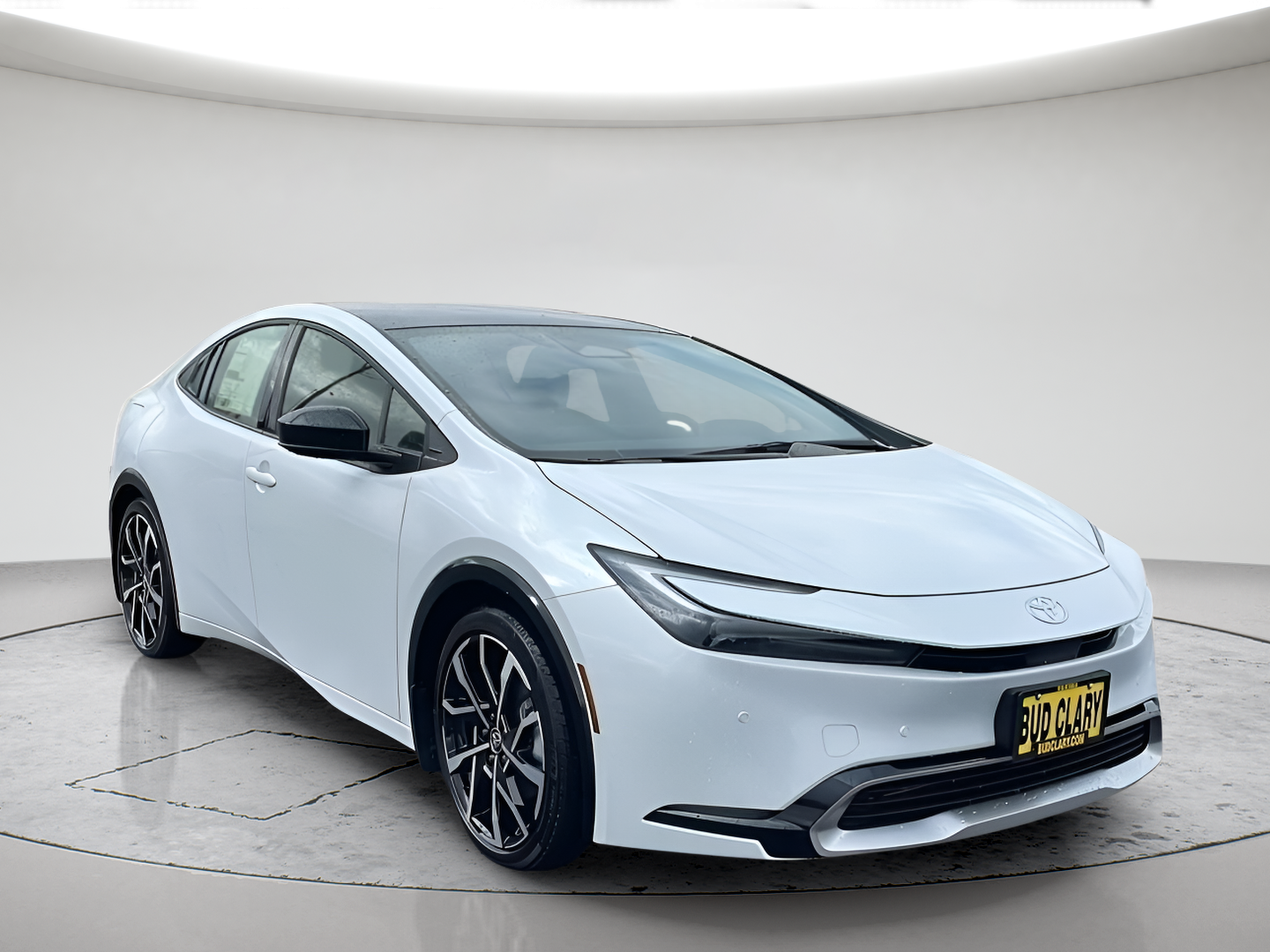 2026 Toyota Prius XSE's photo