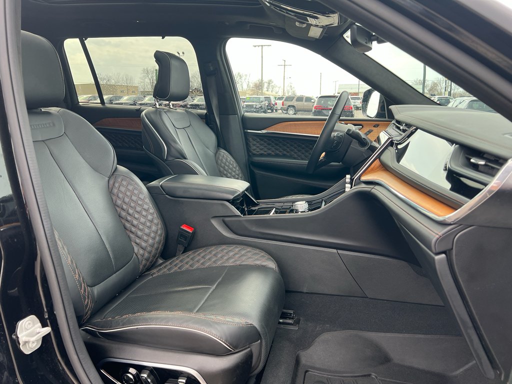 Used 2024 Diamond Black Crystal Pearlcoat Jeep Summit Reserve image 15