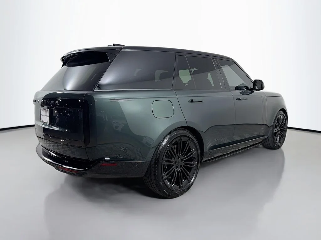 Used 2026 Green Land Rover SE image 5