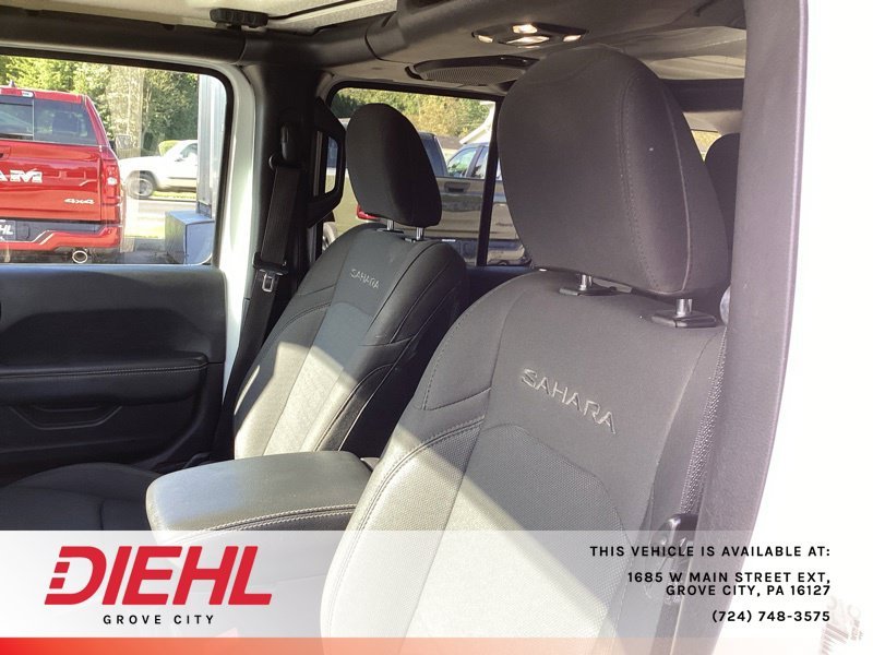 Used 2019 White Jeep Unlimited Sahara image 18