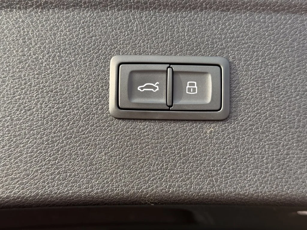Used 2023 White Audi 45 S line Premium image 18