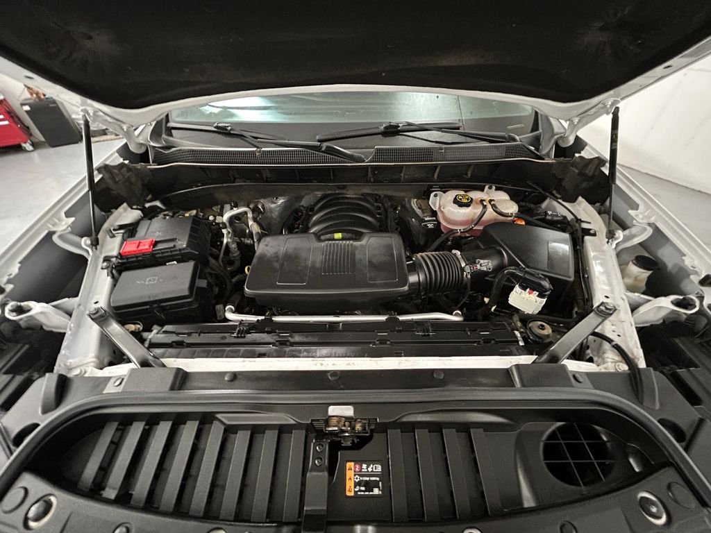 Used 2023 White Chevrolet LT image 21