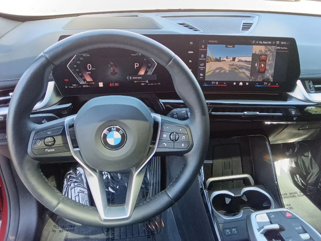 Used 2026 Vegas Red Metallic BMW xDrive28i image 13