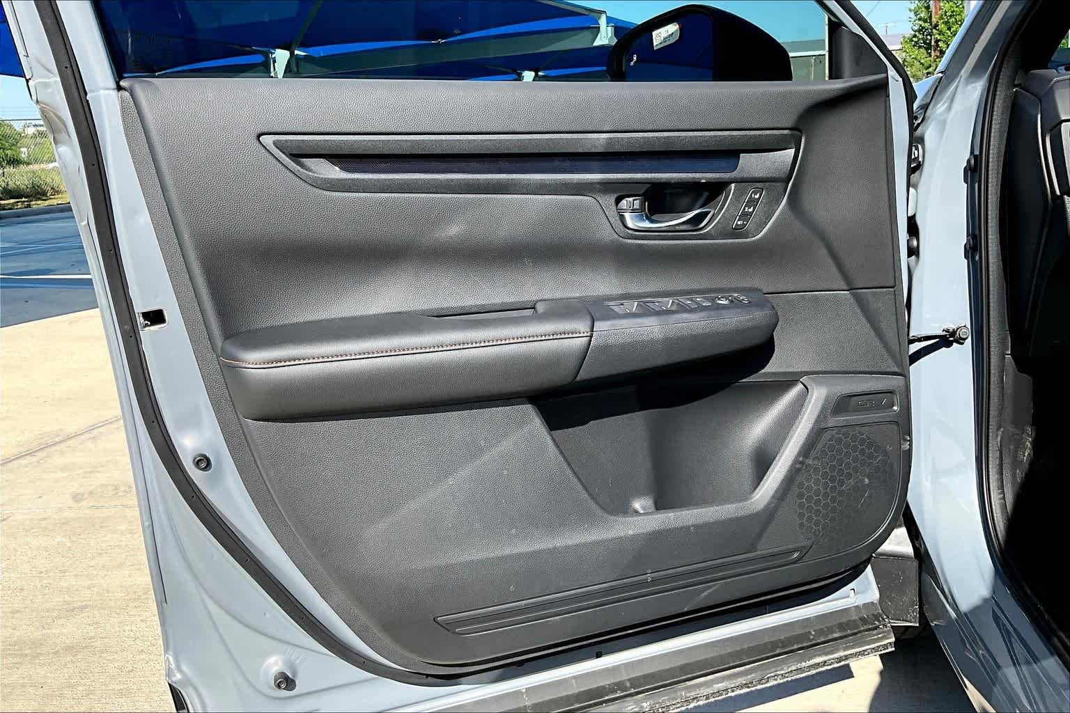 Used 2025 Urban Gray Pearl Honda Sport-L image 10