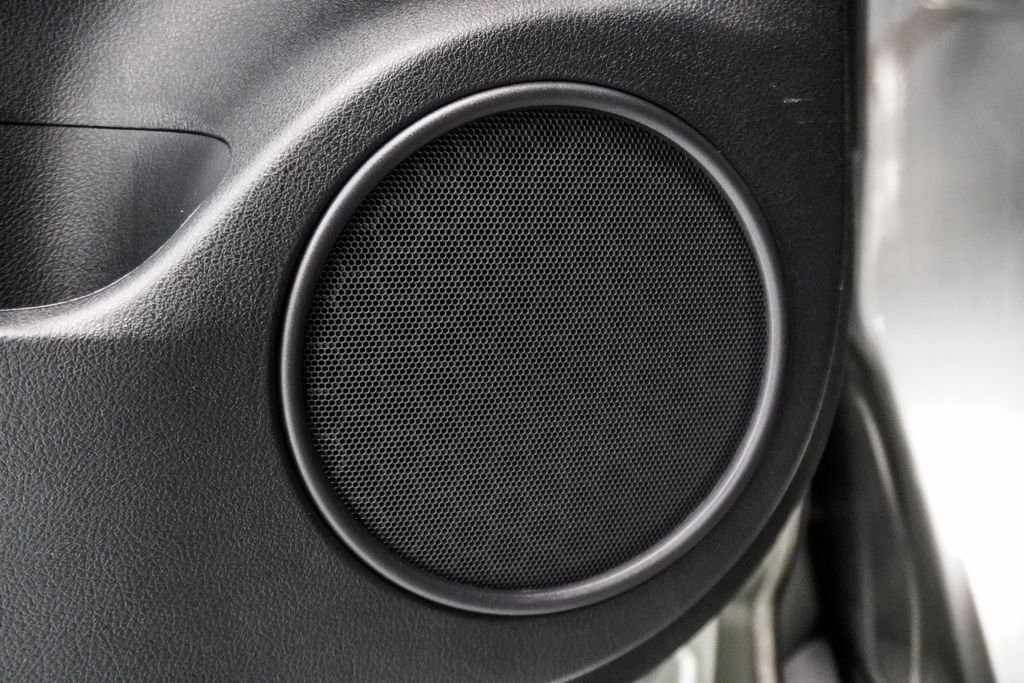 Used 2019 Silver Lexus 350 image 9