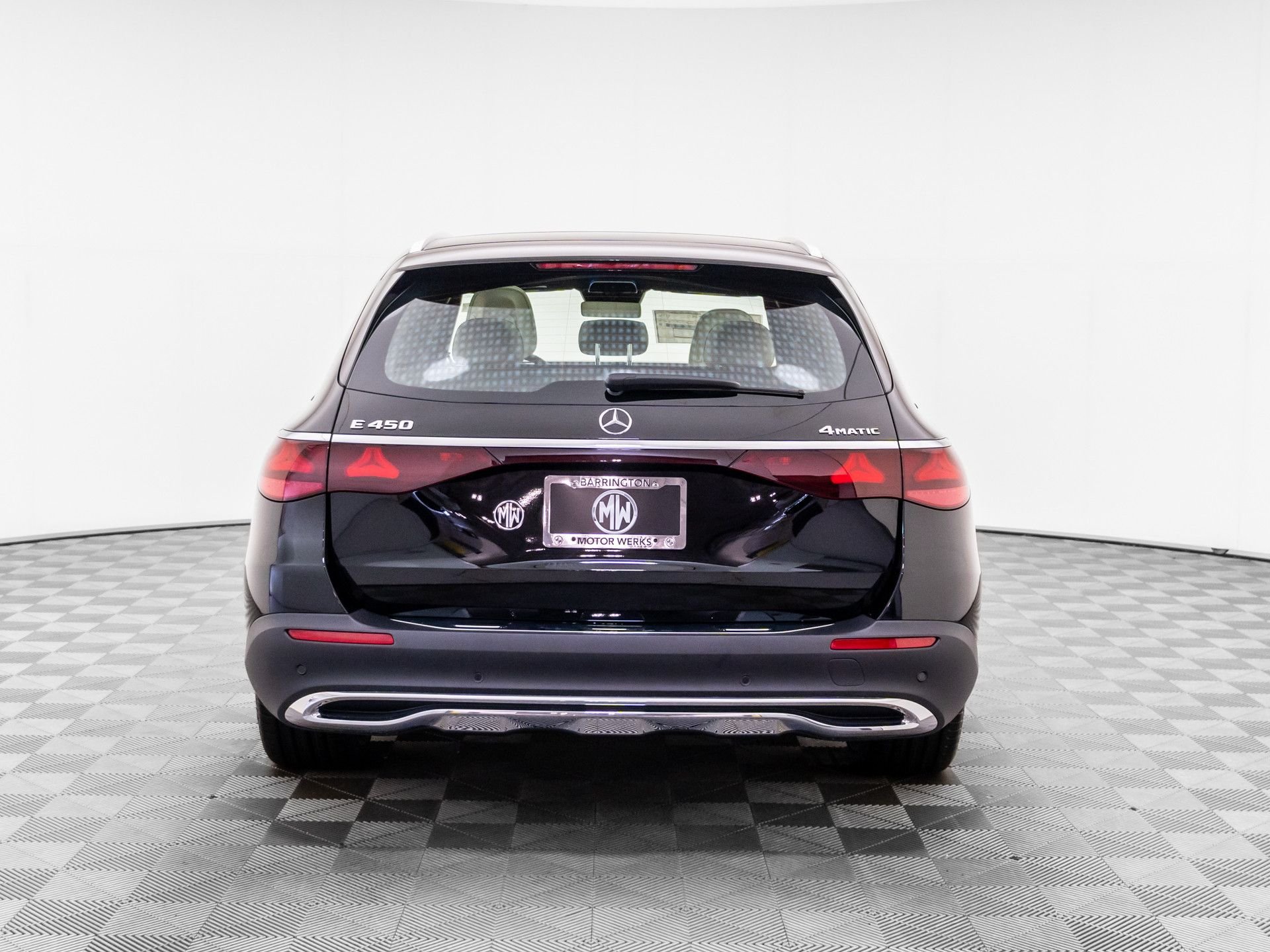 New 2027 Black Mercedes-Benz E 450 image 4
