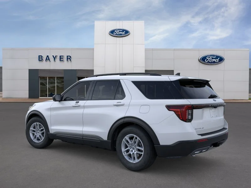 New 2026 Space White Metallic Ford Active image 4