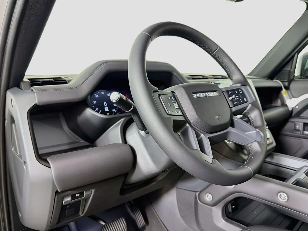 New 2026 Borasco Grey Land Rover X-Dynamic SE image 9