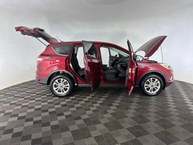 Used 2017 Red Ford SE image 16
