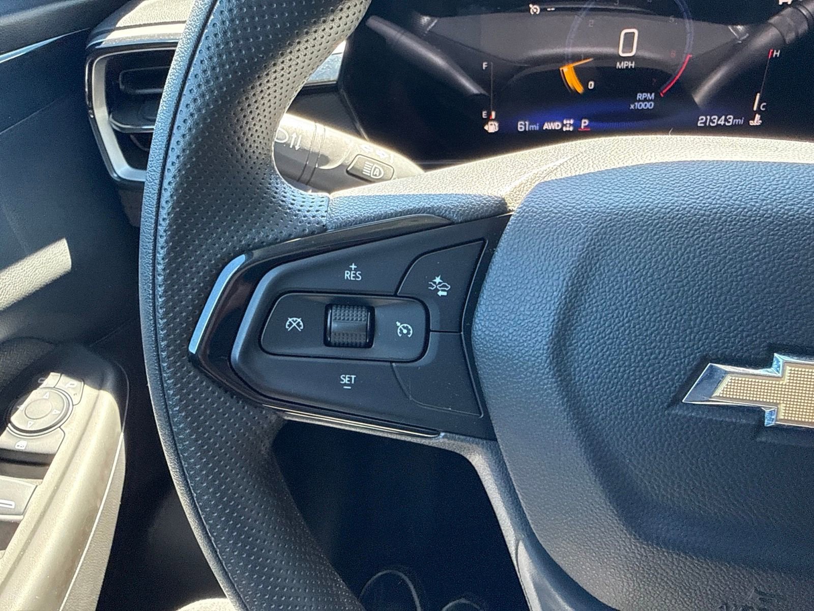Used 2025 Mosaic Black Metallic Chevrolet LT image 35