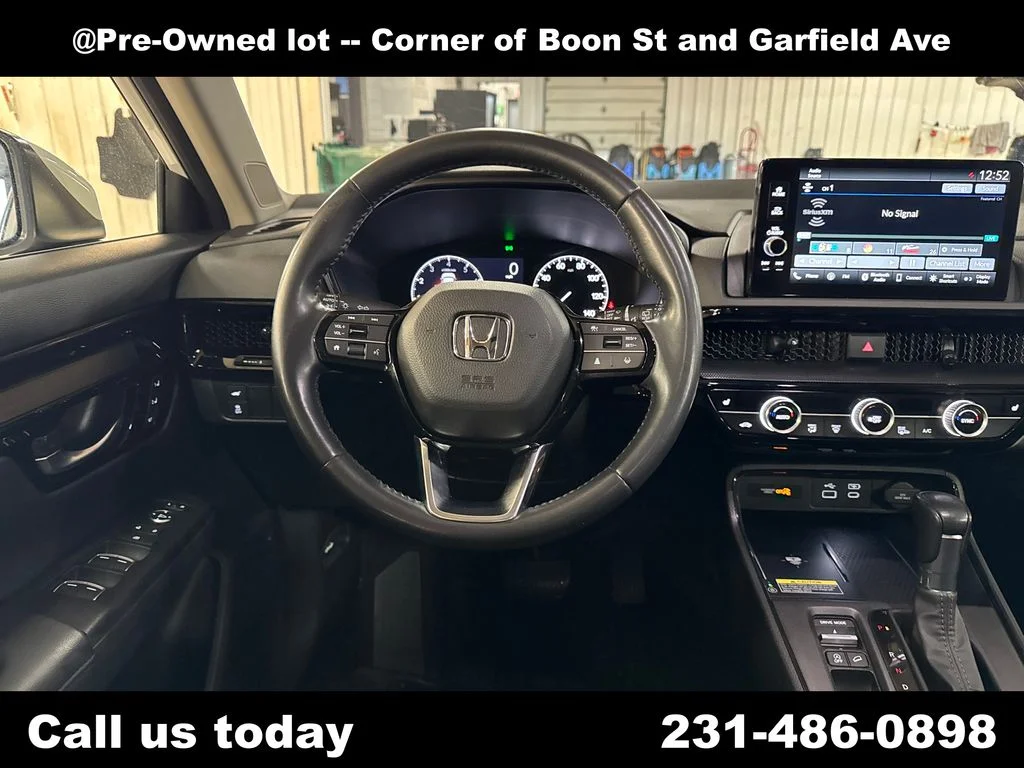 Used 2023  Honda EX-L image 16