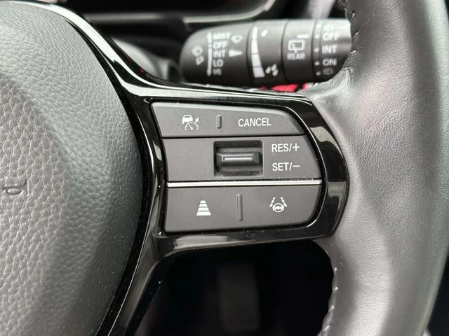 Certified Used 2024 Platinum White Pearl Honda EX-L image 23