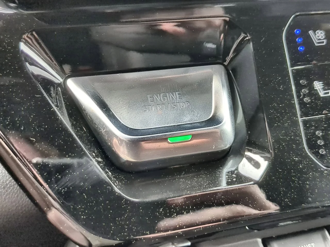 New 2026 Summit White GMC Denali DRW image 17