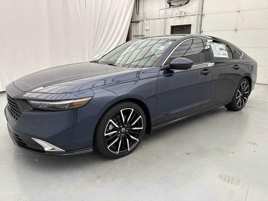 New 2026 Canyon River Blue Metallic Honda Touring image 3