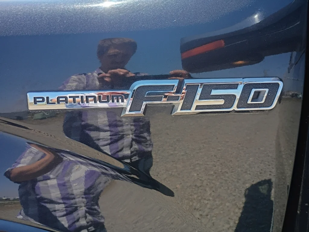 Used 2013 Tuxedo Black Metallic Ford Platinum image 40