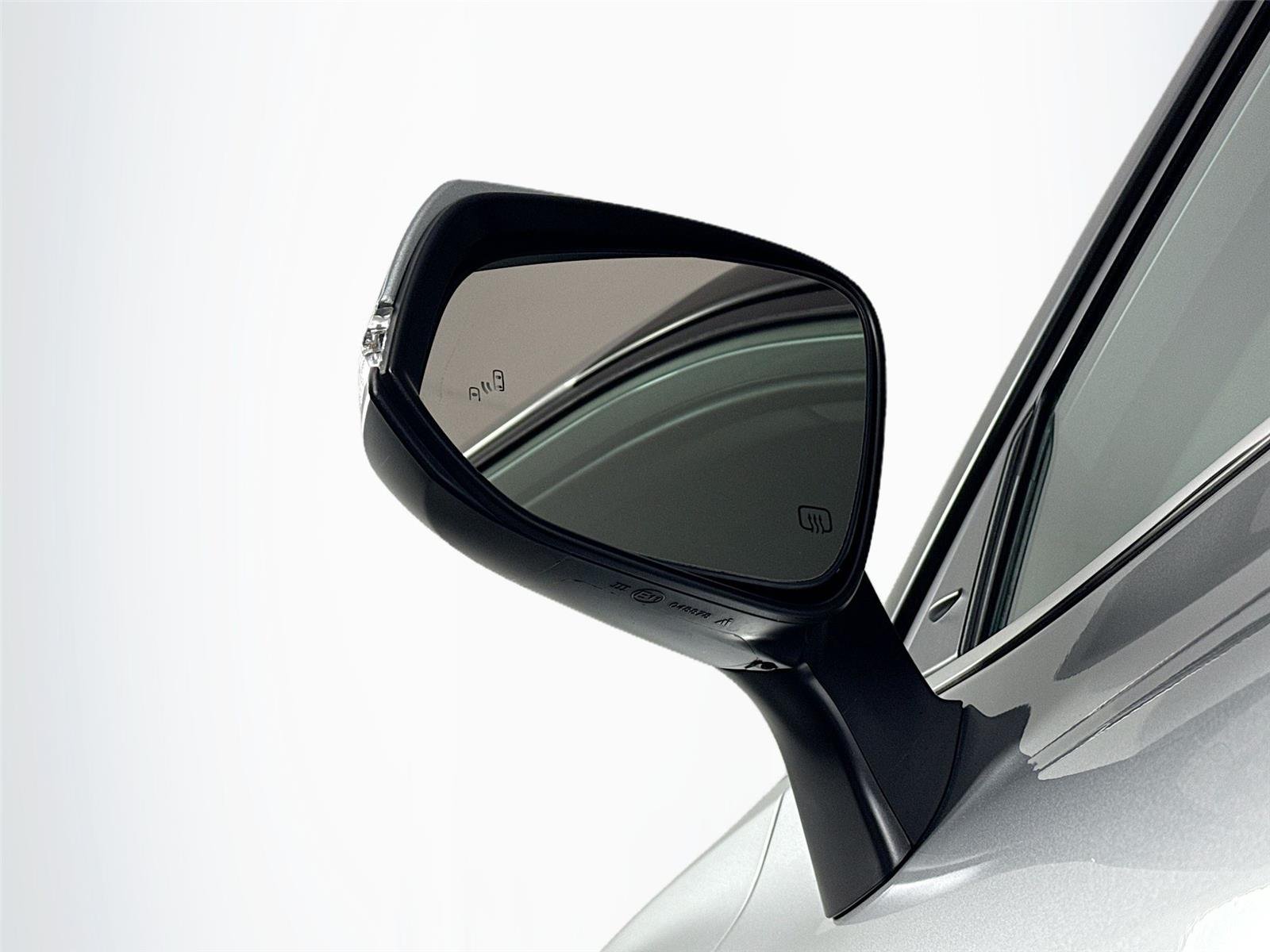 Used 2022 Celestial Silver Metallic Toyota XLE image 5