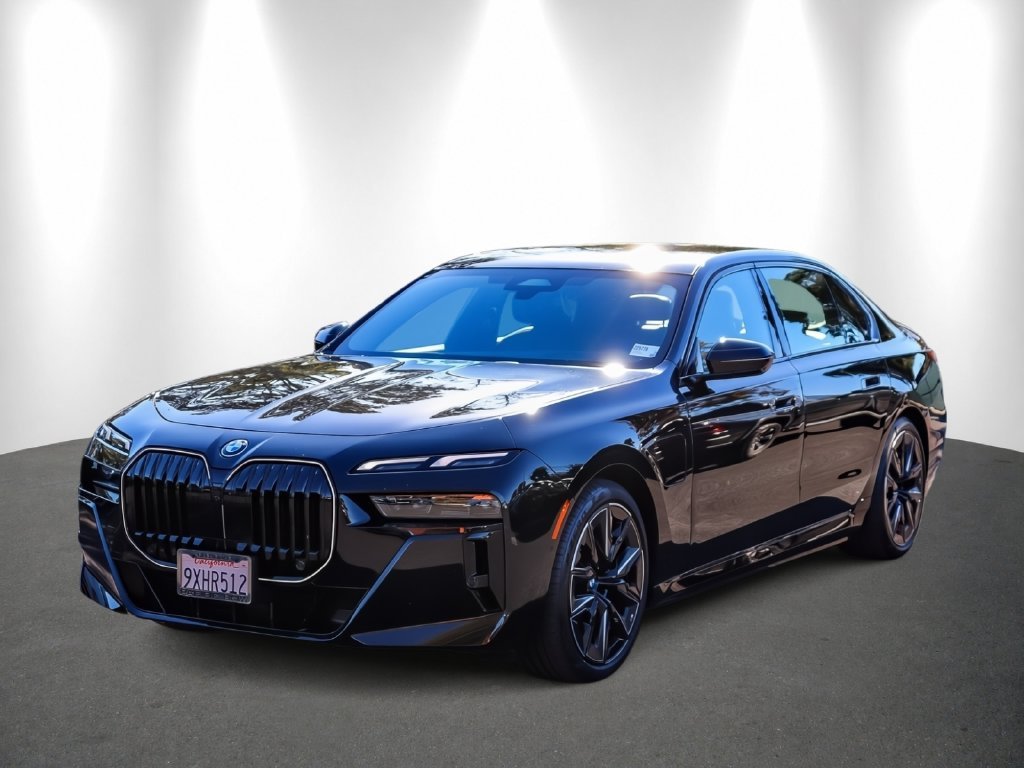 2026 BMW 7 Series photo 3