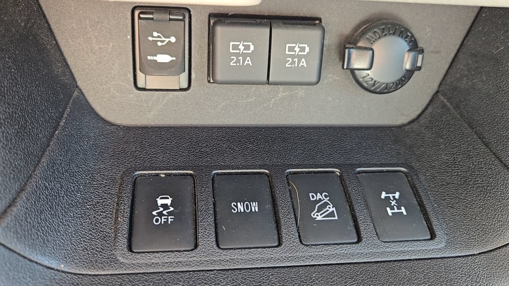 Used 2019 Celestial Silver Metallic Toyota SE image 19
