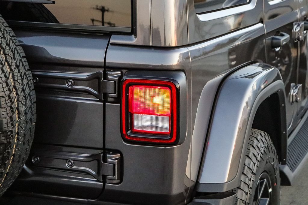 New 2026 Crystal Metallic Jeep California Edition image 10
