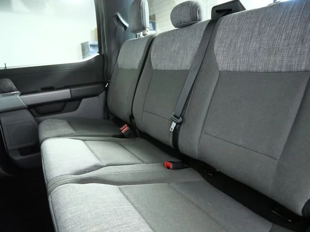 Used 2021 Silver Ford XLT image 17