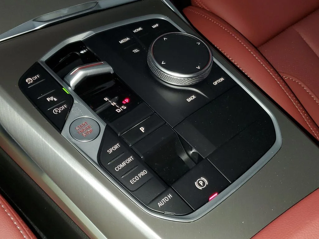 New 2026 Dravit Grey Metallic BMW 330i image 25