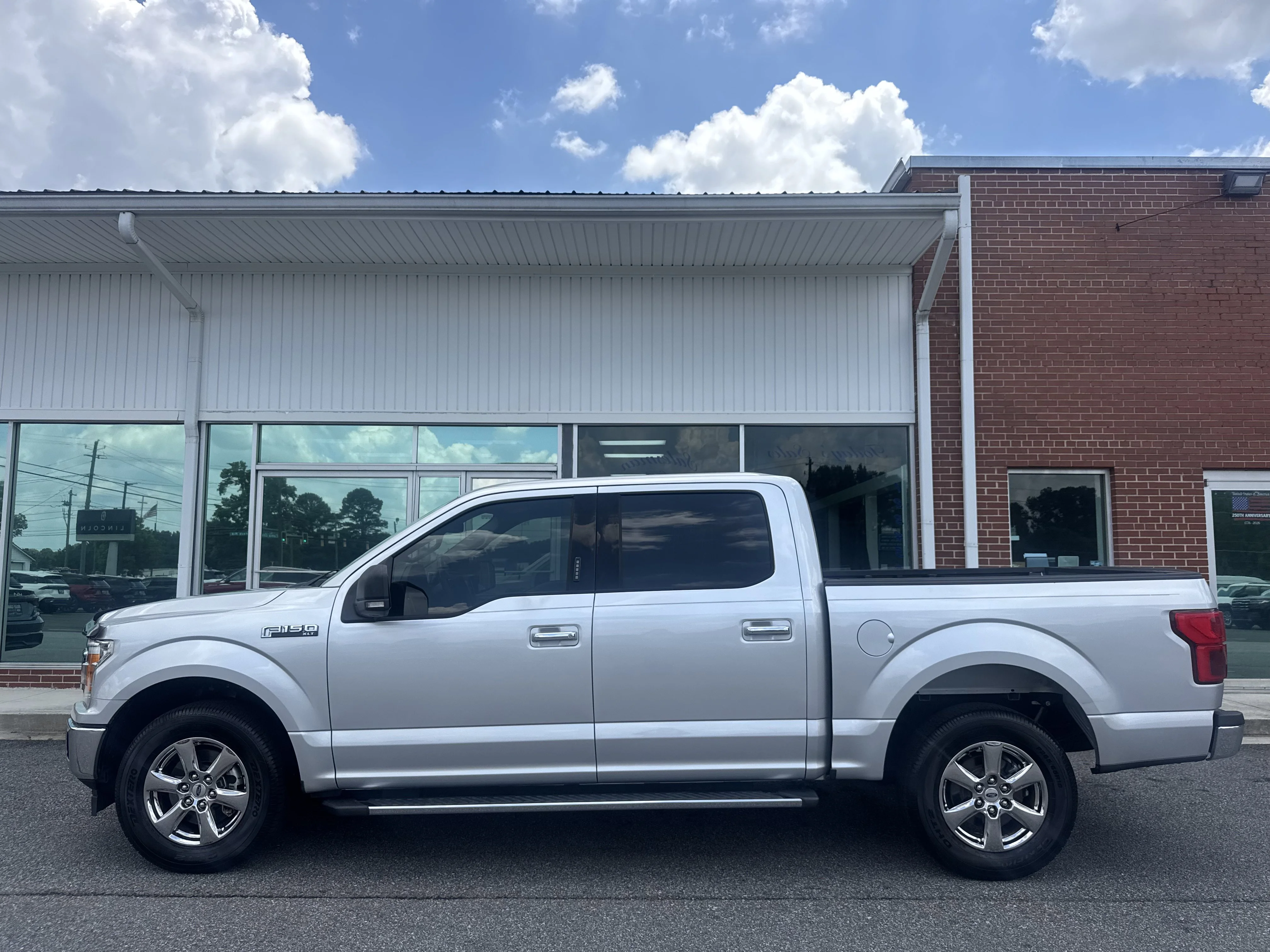 Used 2019 Ingot Silver Metallic Ford XLT image 1