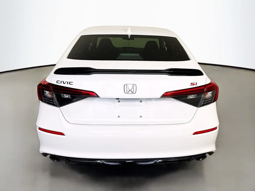 Used 2023 Platinum White Pearl Honda  image 11