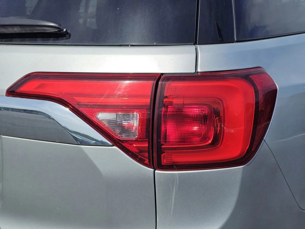 Used 2019 QUICKSILVER METALLIC GMC SLE image 10