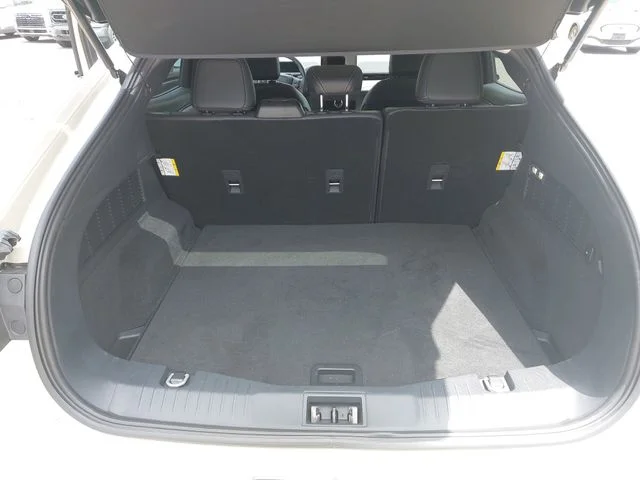 Used 2025 Beige Ford Select image 12