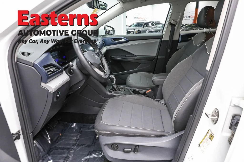 Used 2024 White Volkswagen 1.5T SE image 14