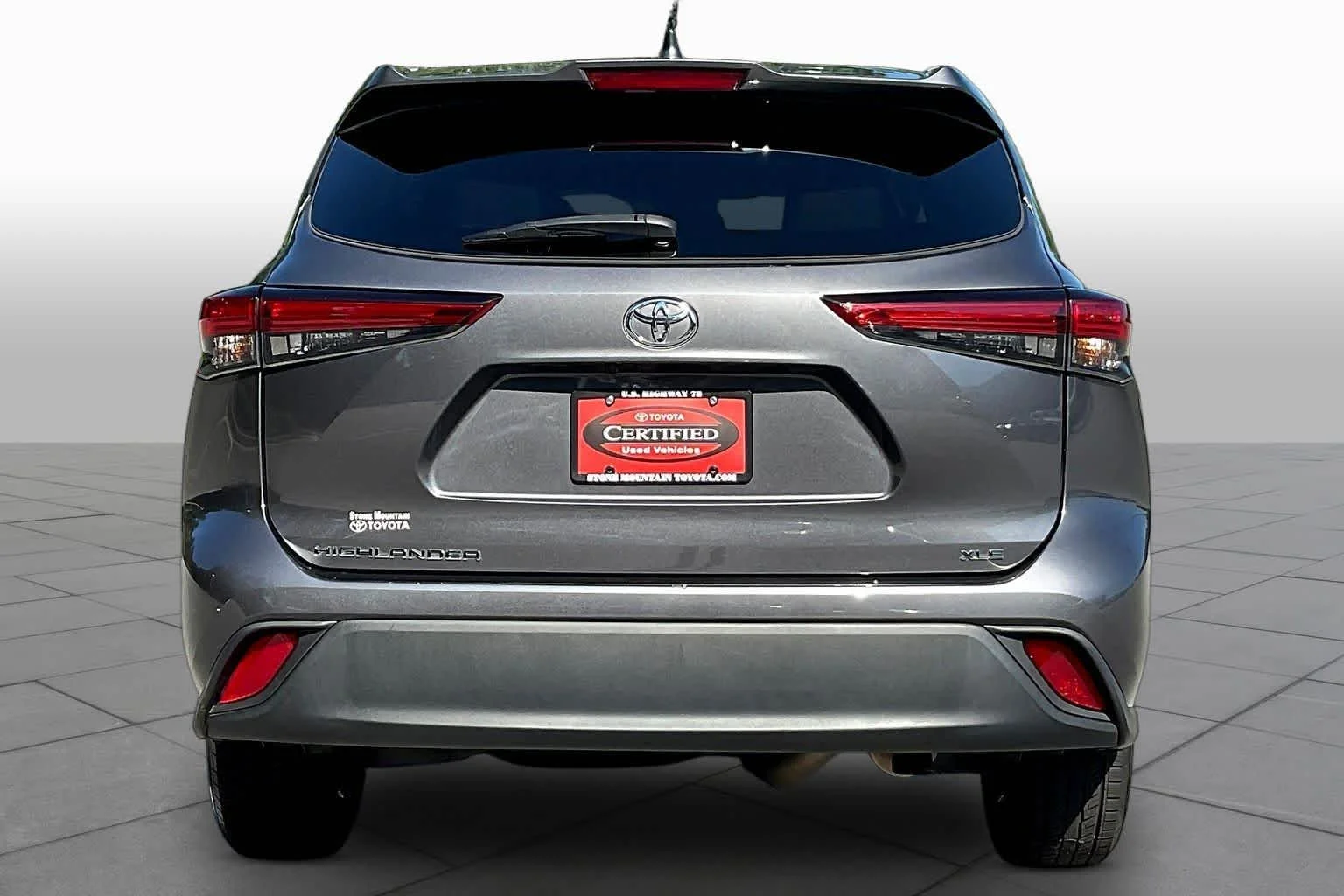 Used 2023 Magnetic Gray Metallic Toyota XLE image 5