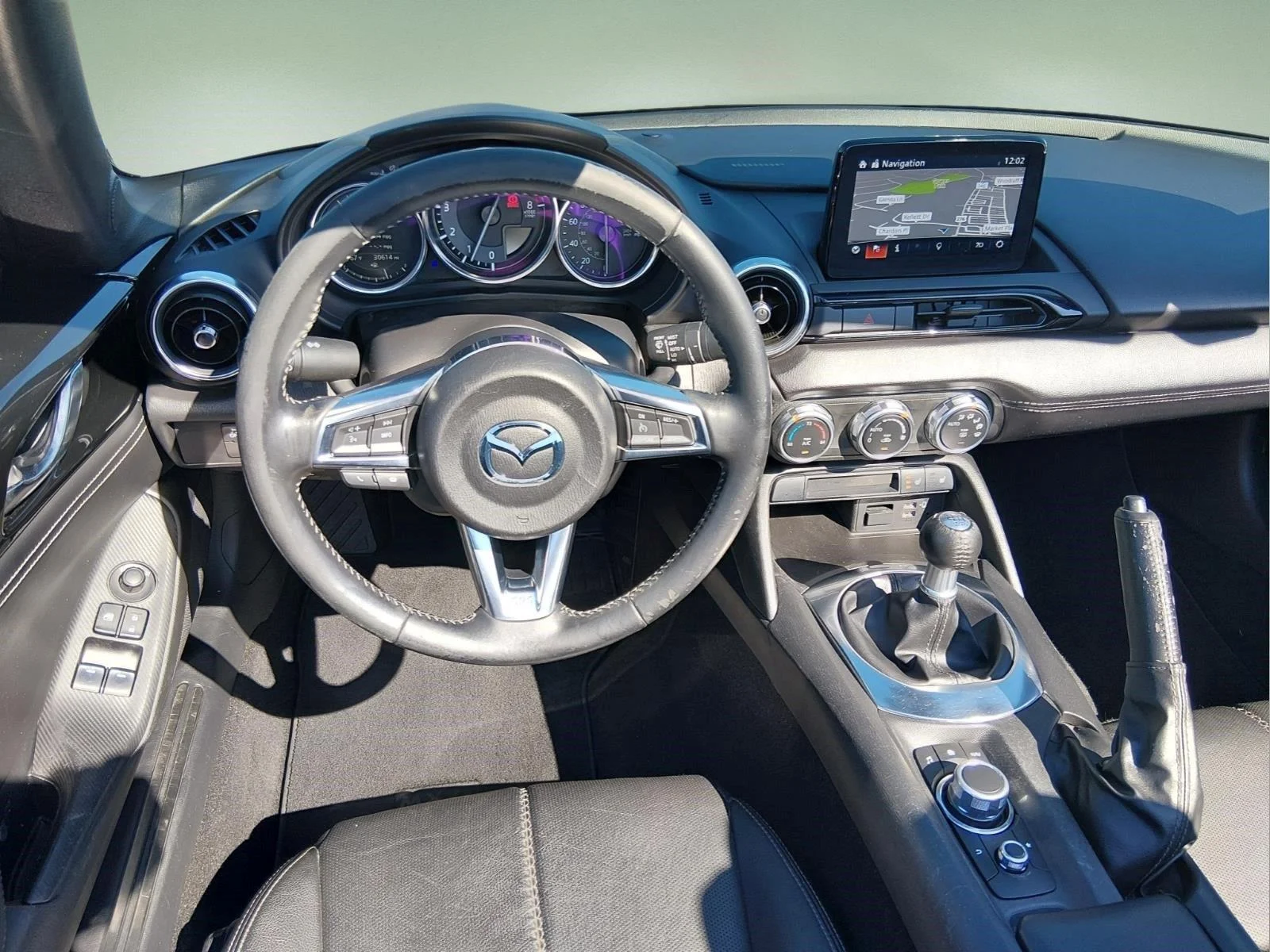 Used 2022 Jet Black Mica Mazda Grand Touring image 17