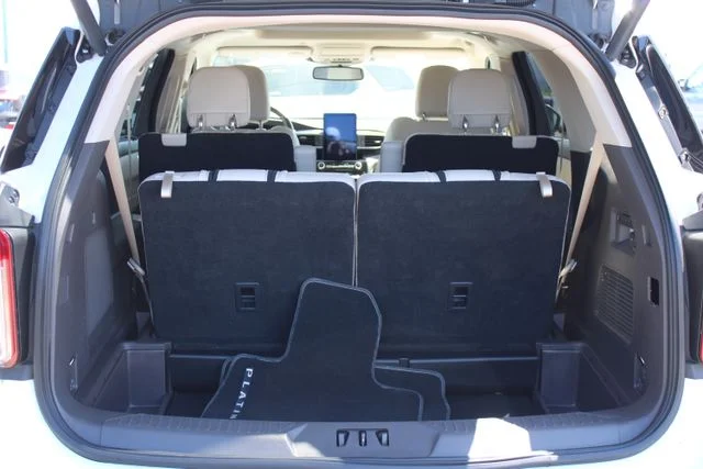 Used 2021 White Ford Platinum image 26