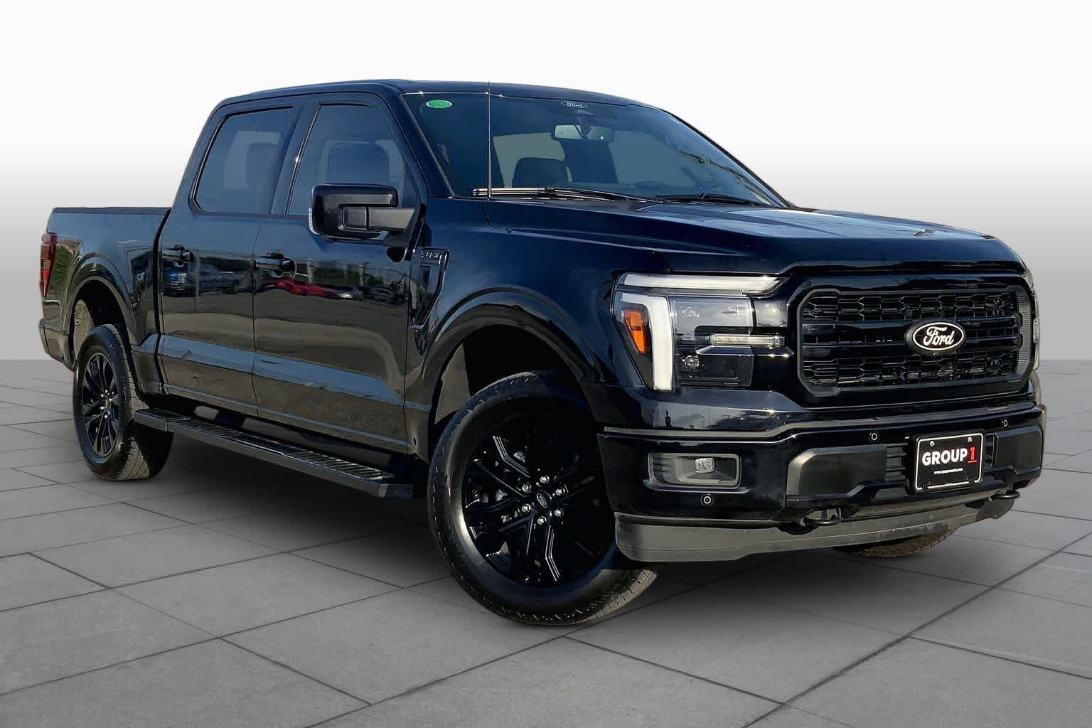 Used 2025 Agate Black Metallic Ford LARIAT image 3