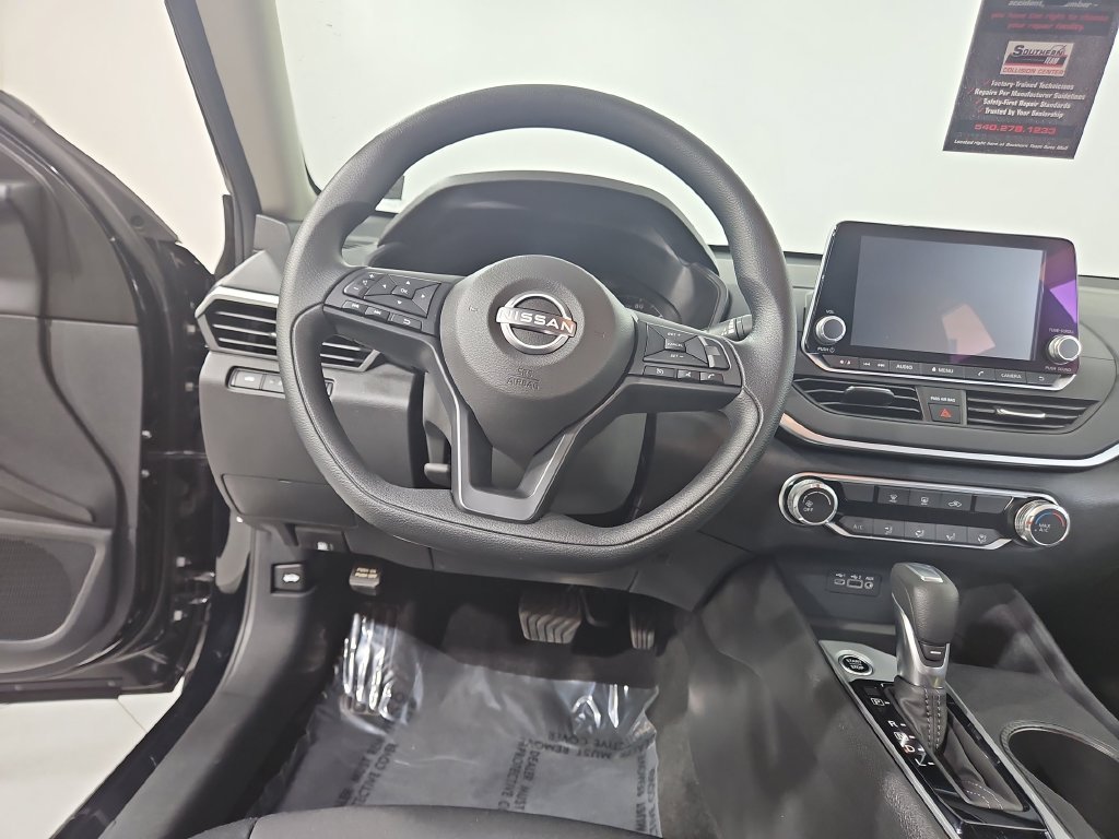 Used 2025 Black Nissan 2.5 S image 15