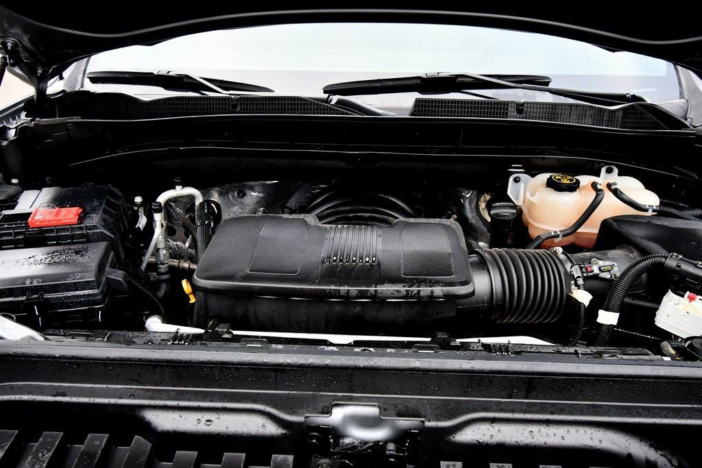 2024 GMC Sierra 1500 SLT - Photo 13