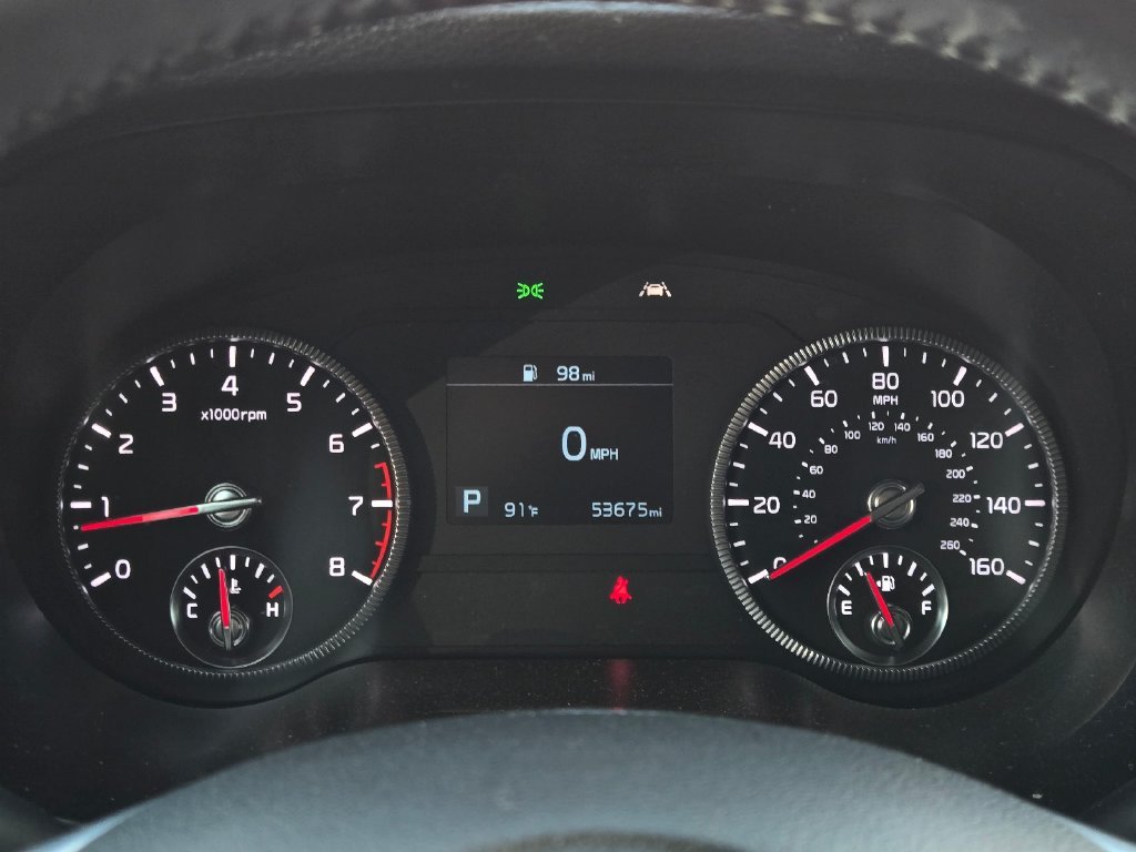 Used 2020 White Kia S image 28